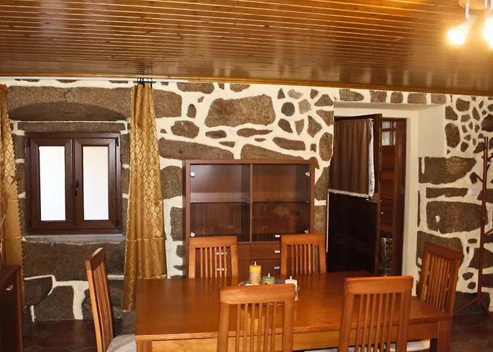 Casa Castro - Refugio Rural Em Fonte Arcada, Silencio E Conforto *